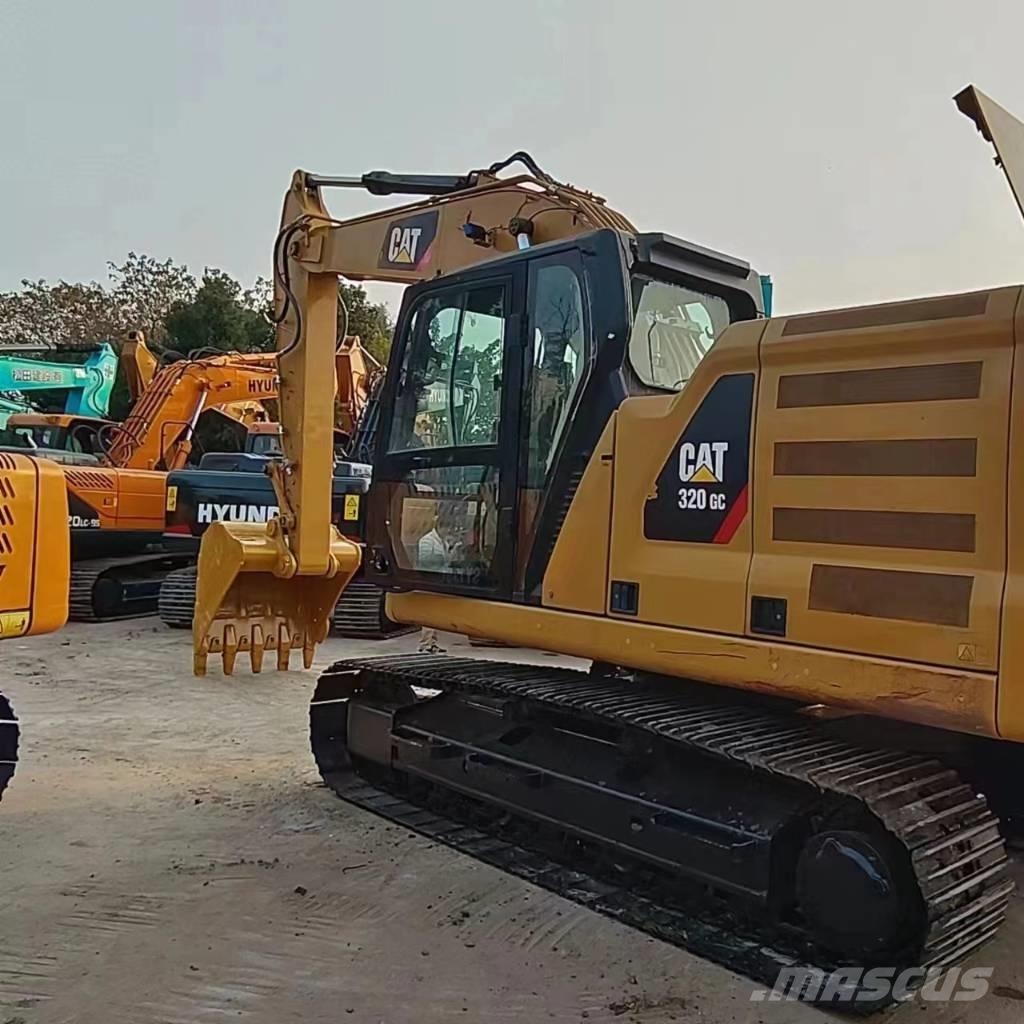 CAT 320GC Гусеничні екскаватори