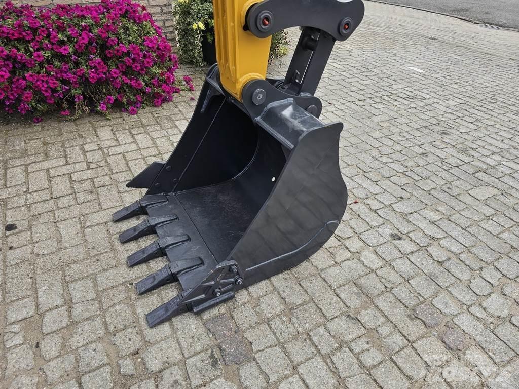XCMG XE60GA Міні-екскаватори < 7т