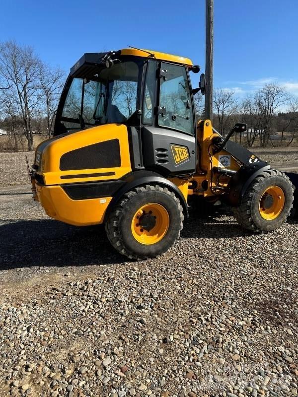 JCB 409 Фронтальні навантажувачі