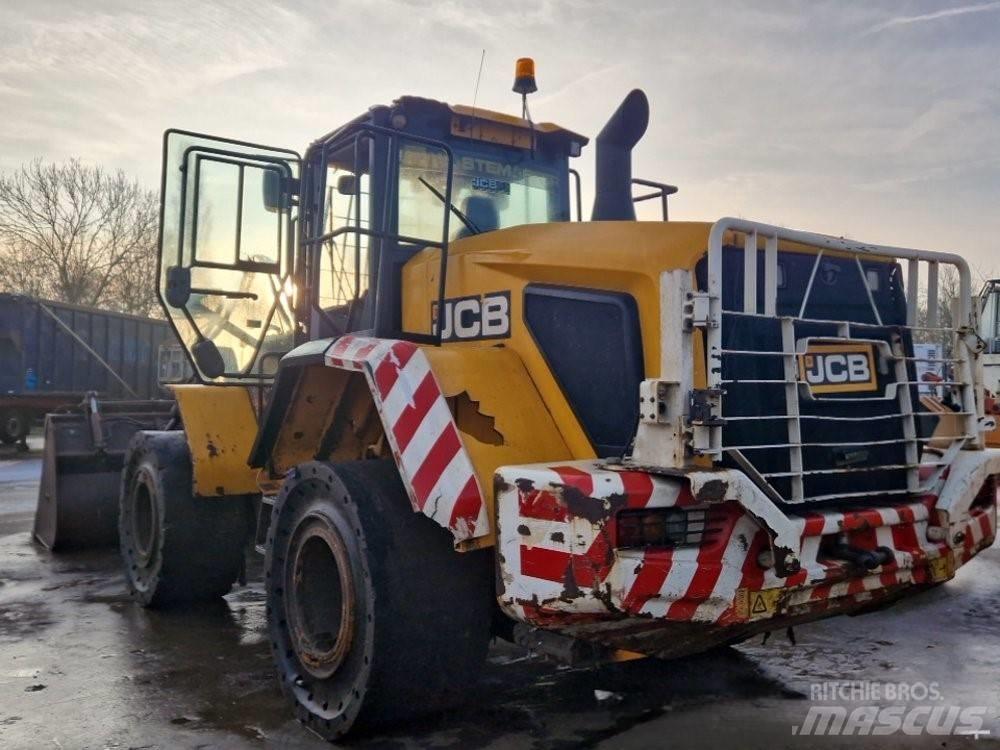 JCB 457 Фронтальні навантажувачі