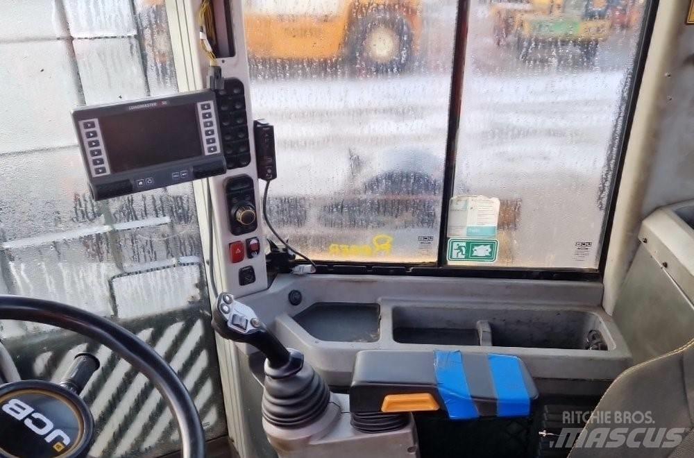 JCB 457 Фронтальні навантажувачі