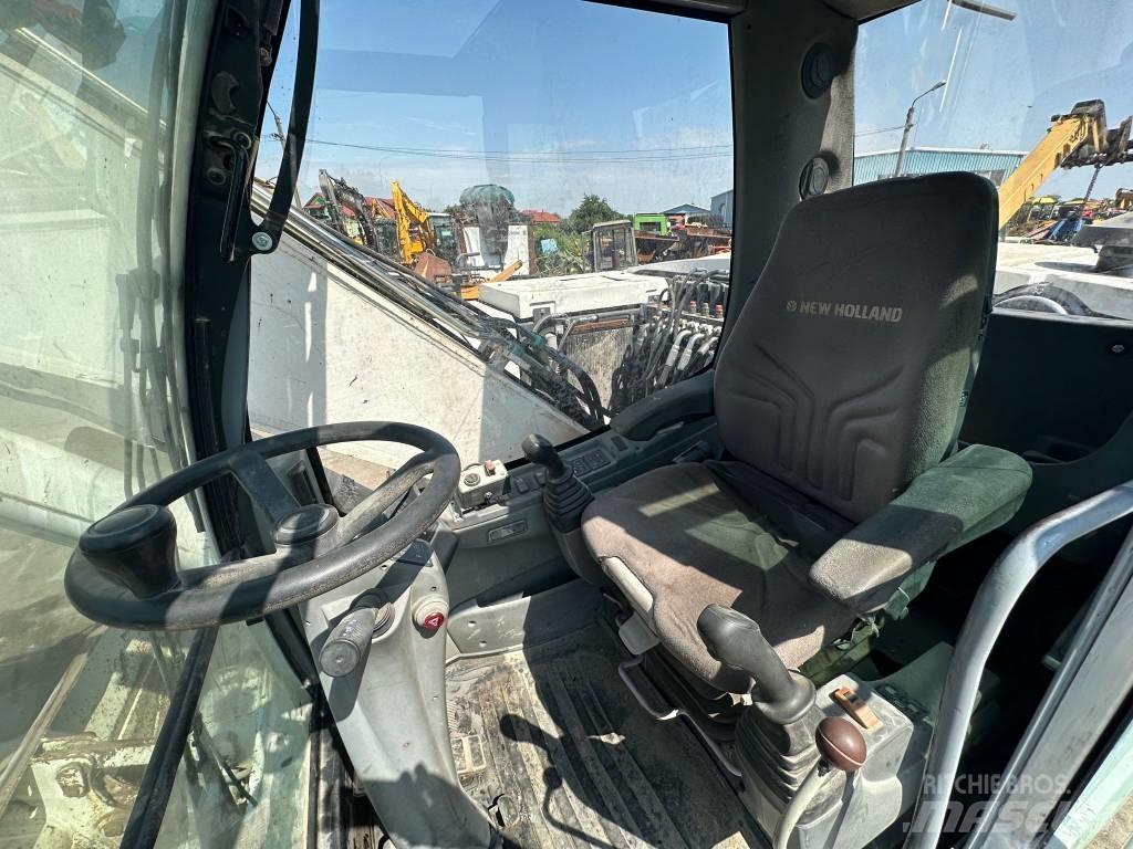 New Holland MH Plus Колісні екскаватори