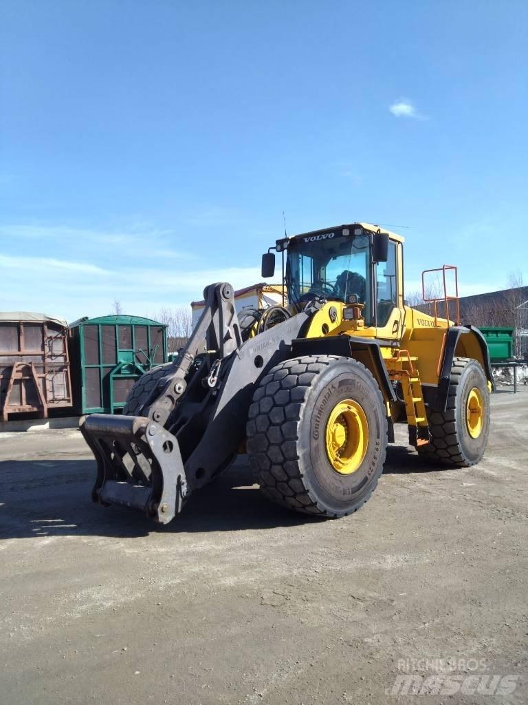 Volvo L 220 F Фронтальні навантажувачі