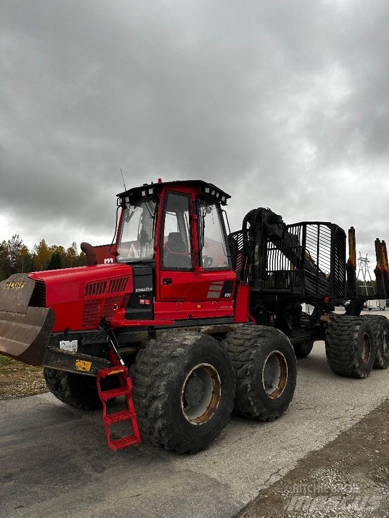 Komatsu 895 Форвардери