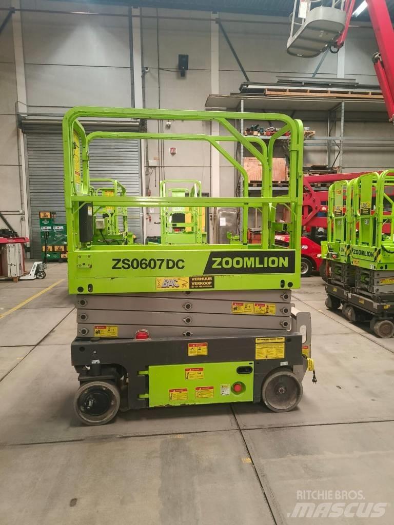 Zoomlion 0607DC Підйомники-ножиці