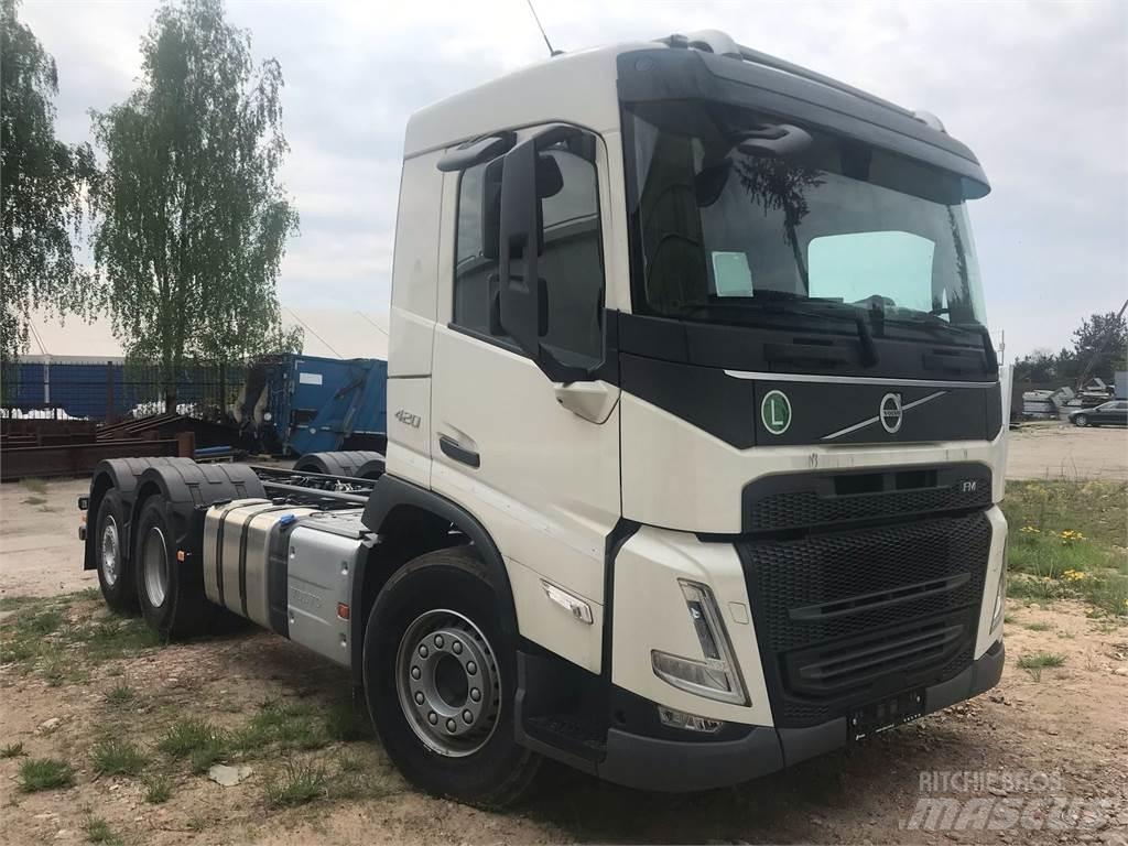 Volvo FM 420 6X2 Шасі з кабіною