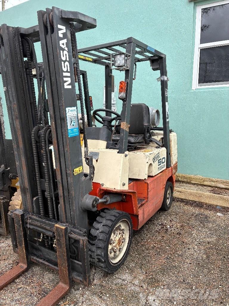 Nissan CP102 A 25 PV Інше
