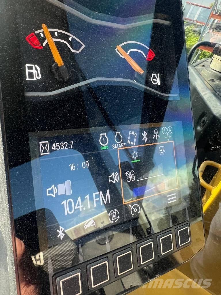 CAT 308 CR Середні екскаватори 7т. - 12т.