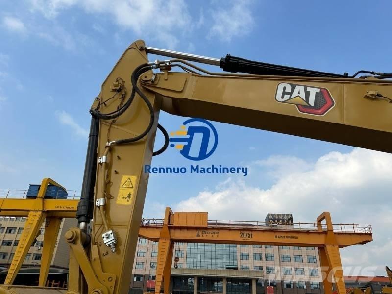 CAT 323GC Гусеничні екскаватори