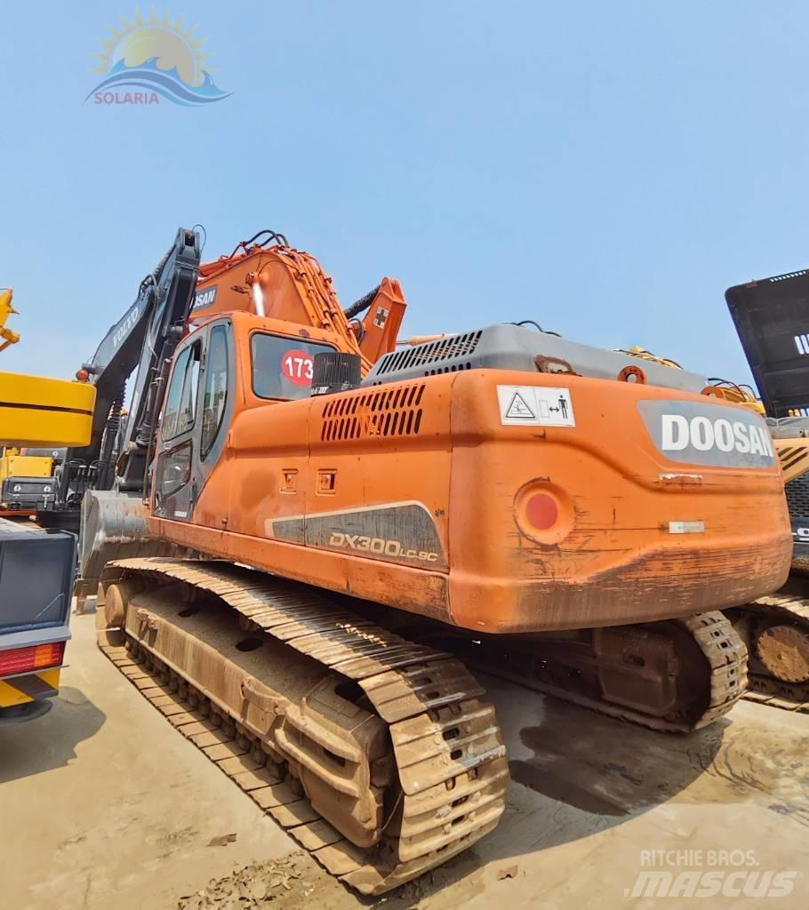 Doosan DX 300 LC Гусеничні екскаватори