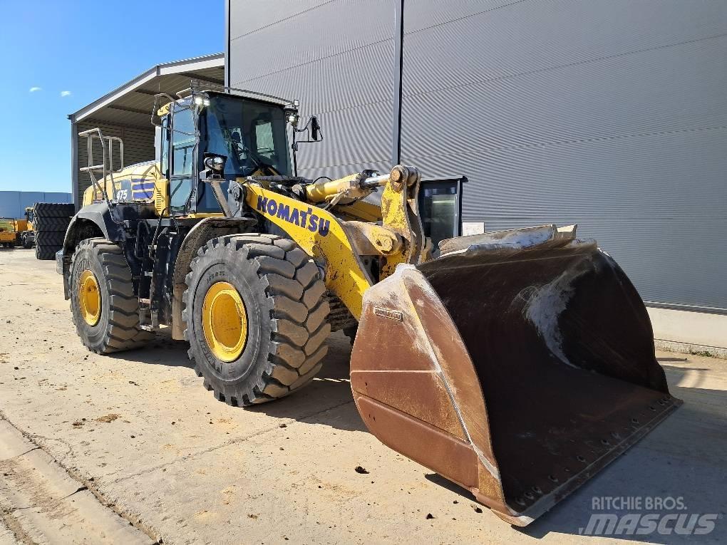 Komatsu WA475-10E0 Фронтальні навантажувачі