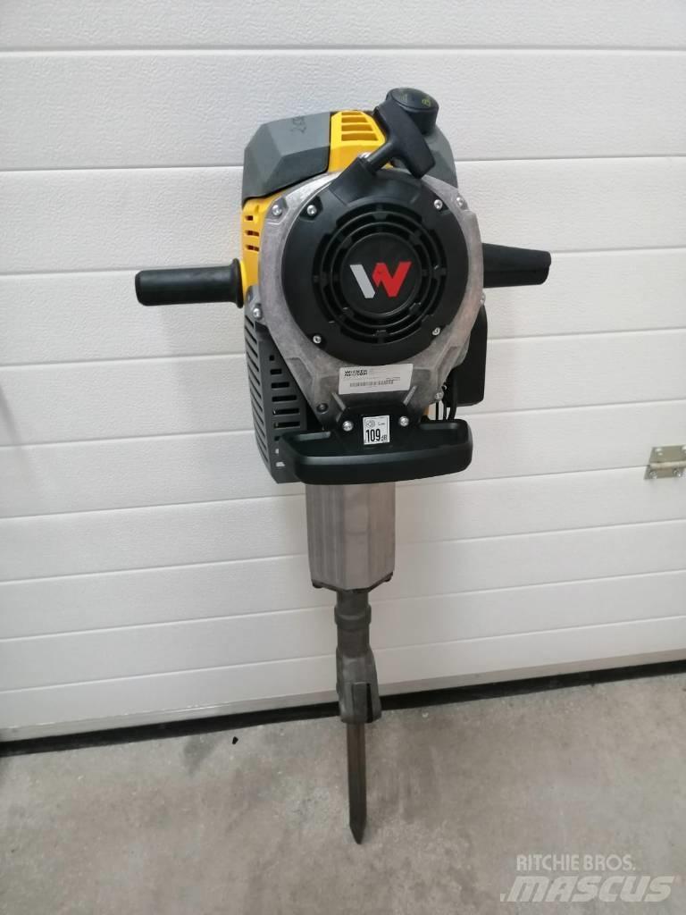 Wacker Neuson BH55 Плуги