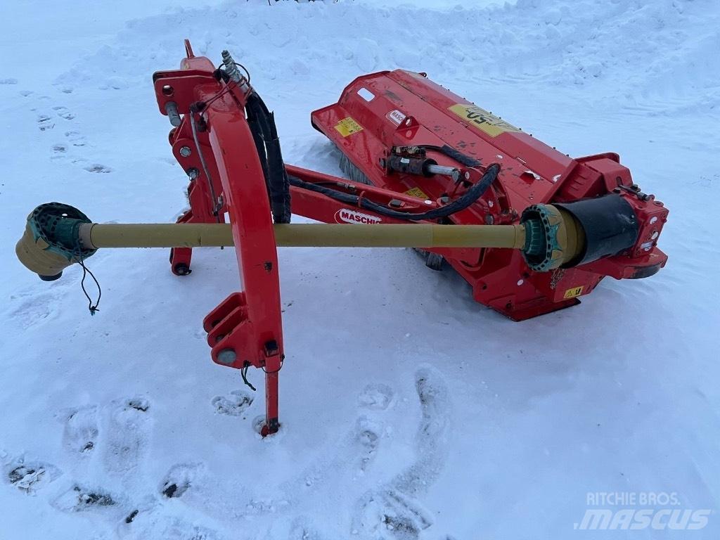Maschio Giraffa 210 Газонні і лукові косилки