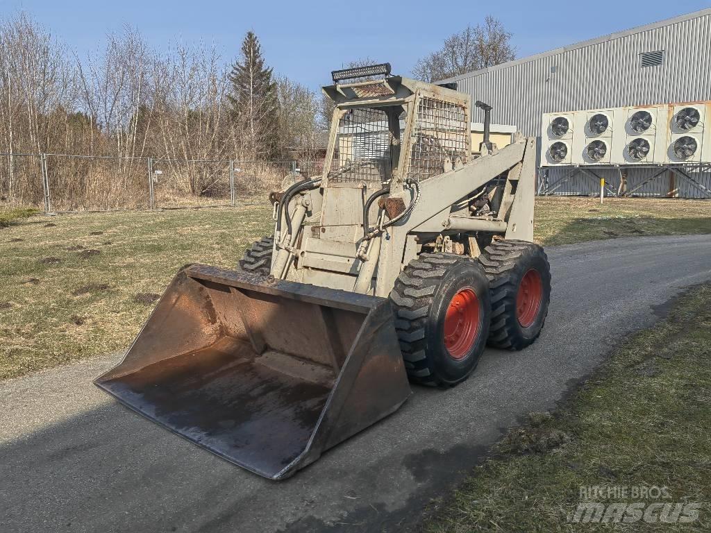 Bobcat M 970 Міні-навантажувачі