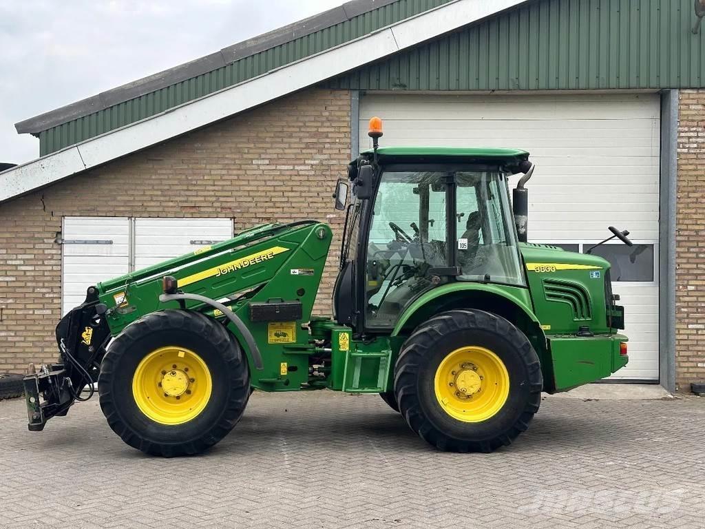 John Deere 3800 Телескопічні фронтальні навантажувачі