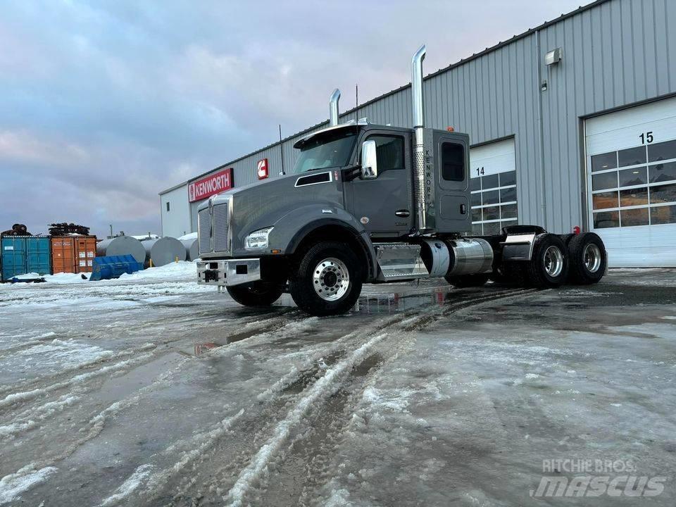 Kenworth T 880 Тягачі