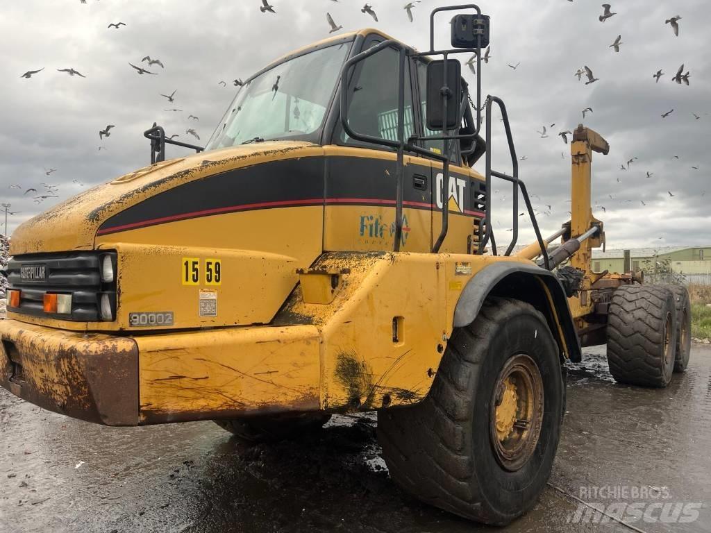 CAT 730 Зчленовані самоскиди