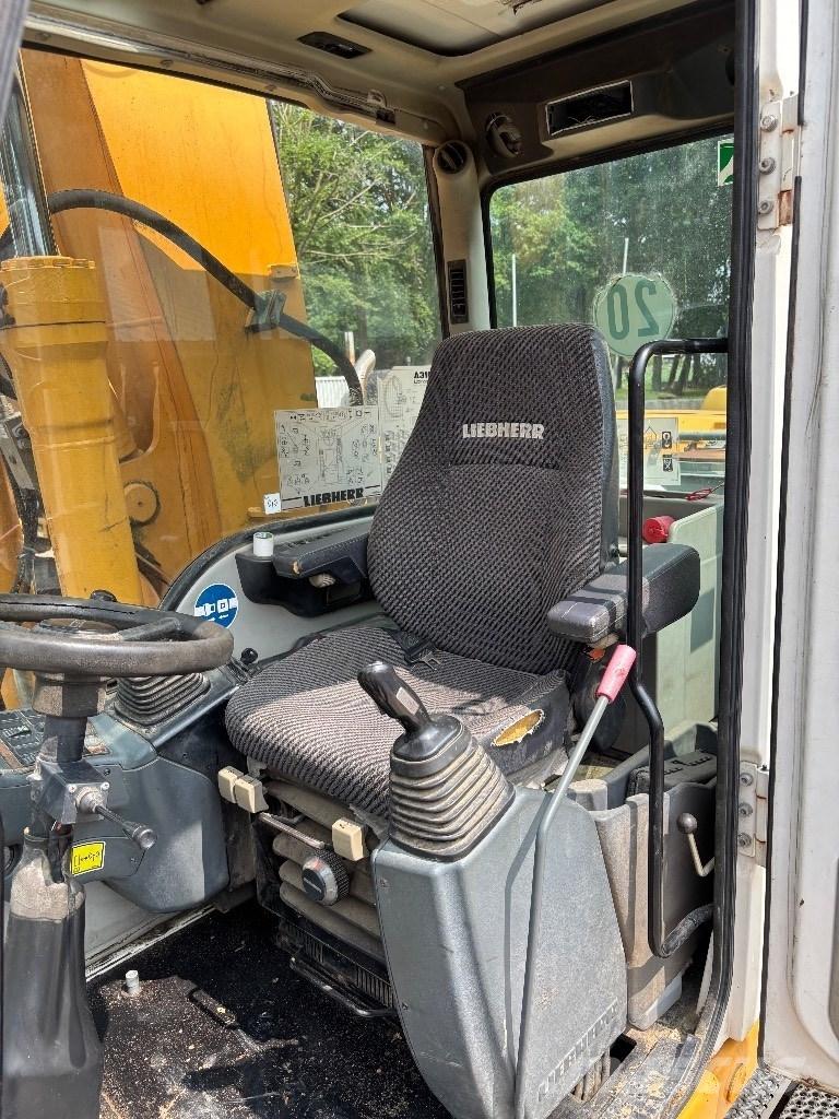 Liebherr A316 Колісні екскаватори