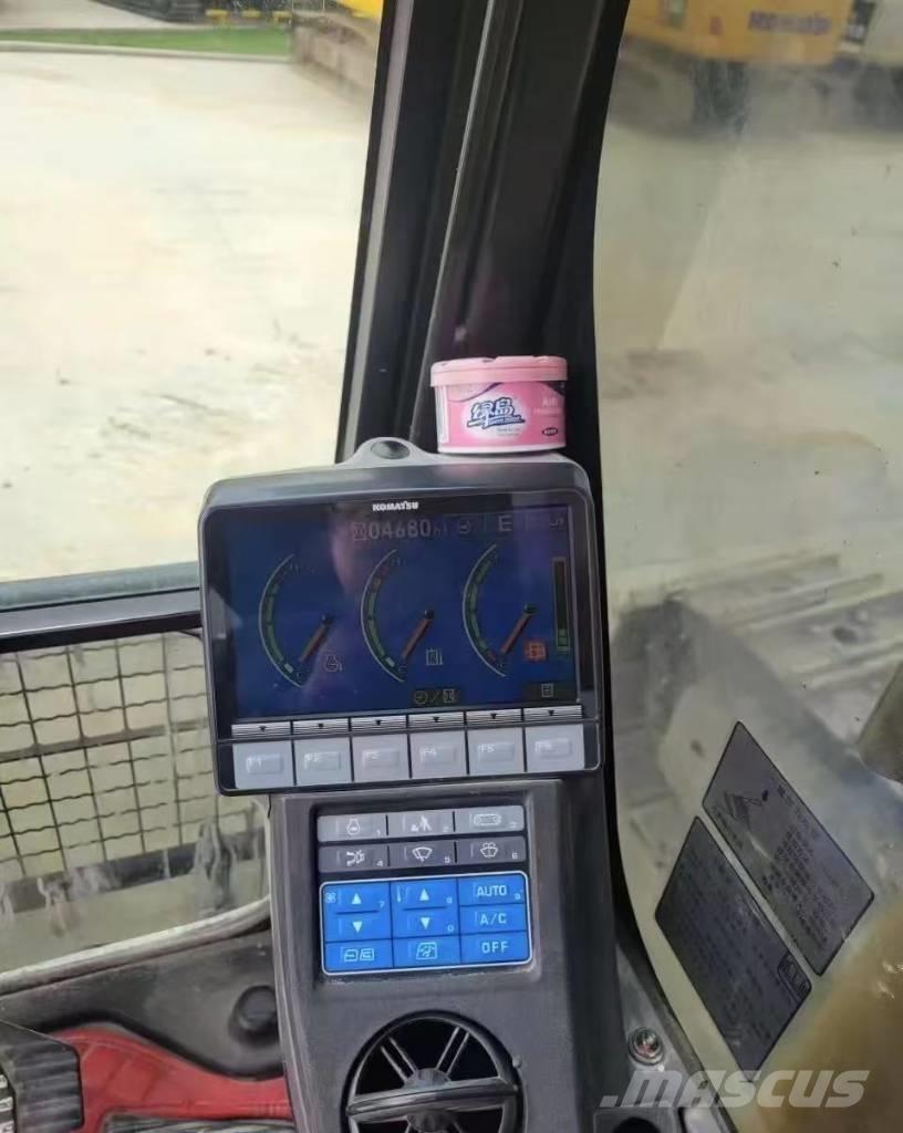 Komatsu PC 460-8 Гусеничні екскаватори