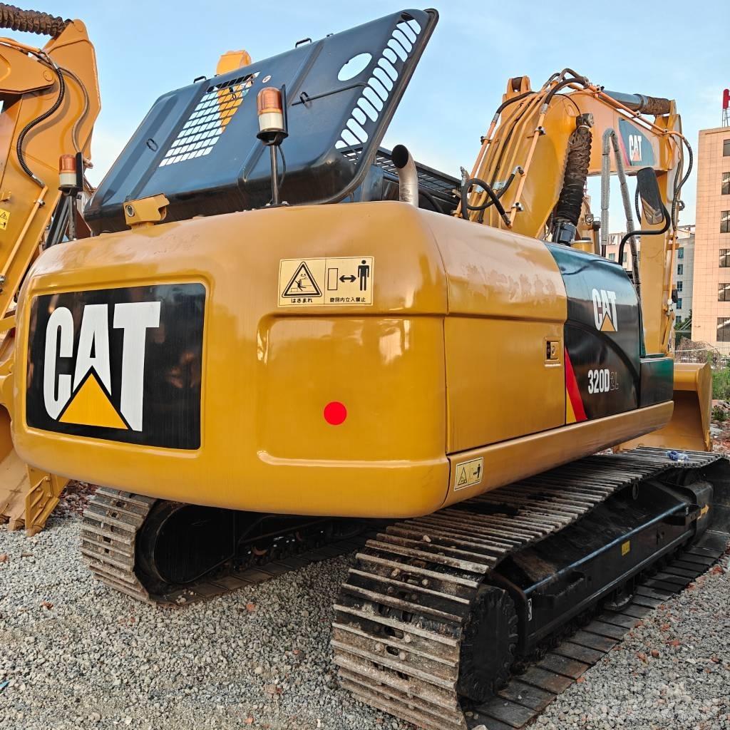 CAT 320D2L Гусеничні екскаватори