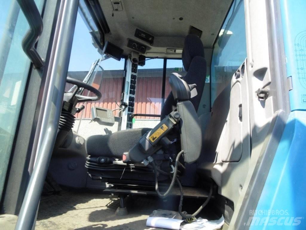 Volvo L 220 G Фронтальні навантажувачі