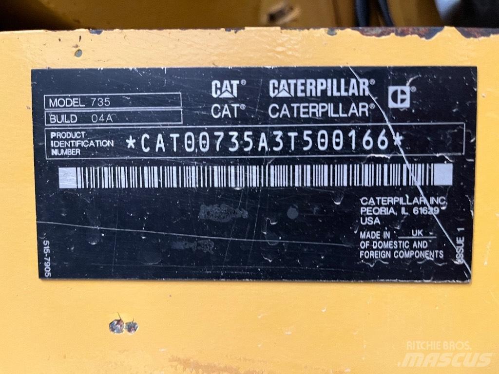 CAT 735 Зчленовані самоскиди