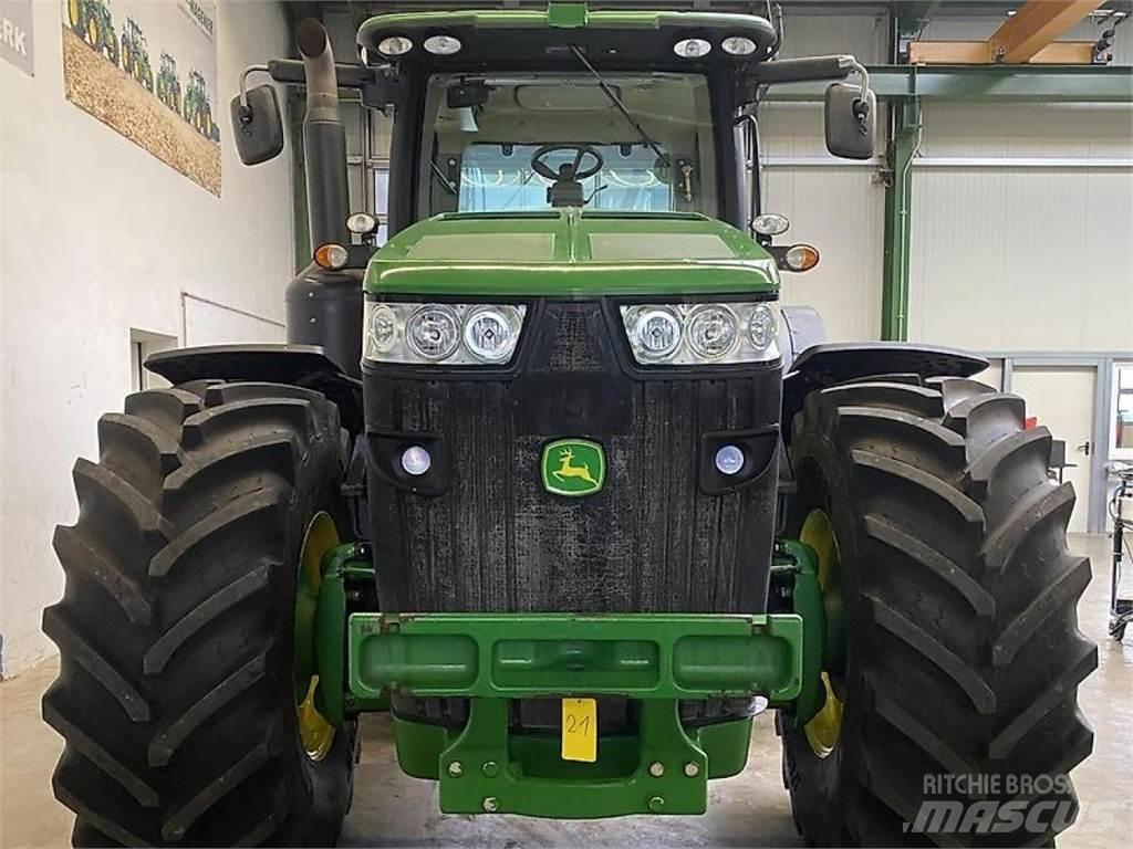 John Deere 8360R Трактори