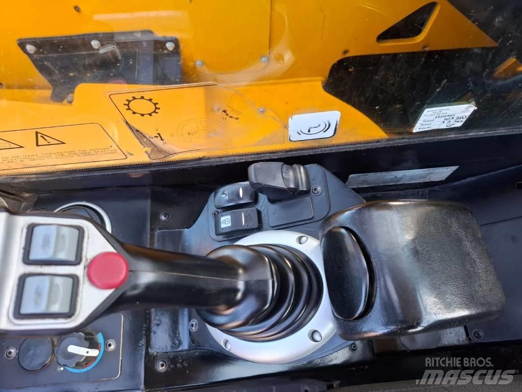 JCB 525-60 Телескопічні навантажувачі