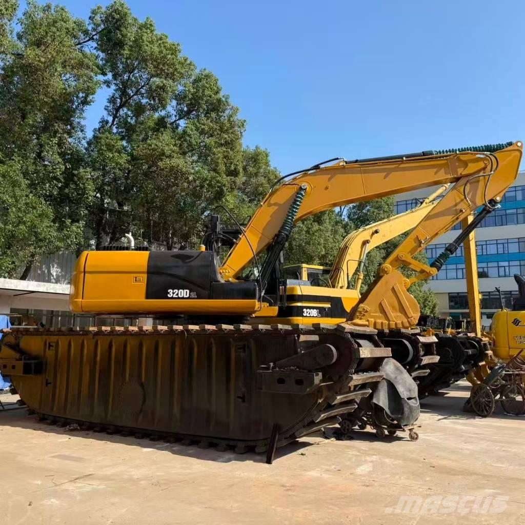 CAT 320D2 Екскаватори-амфібії