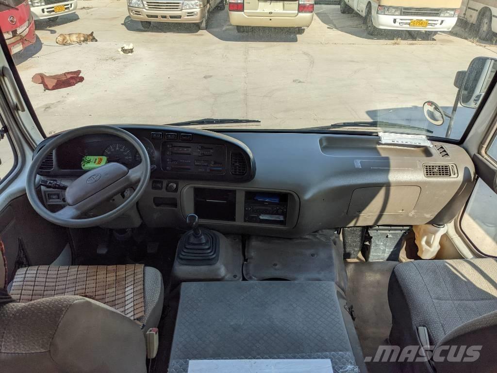 Toyota Coaster Bus Мікроавтобуси