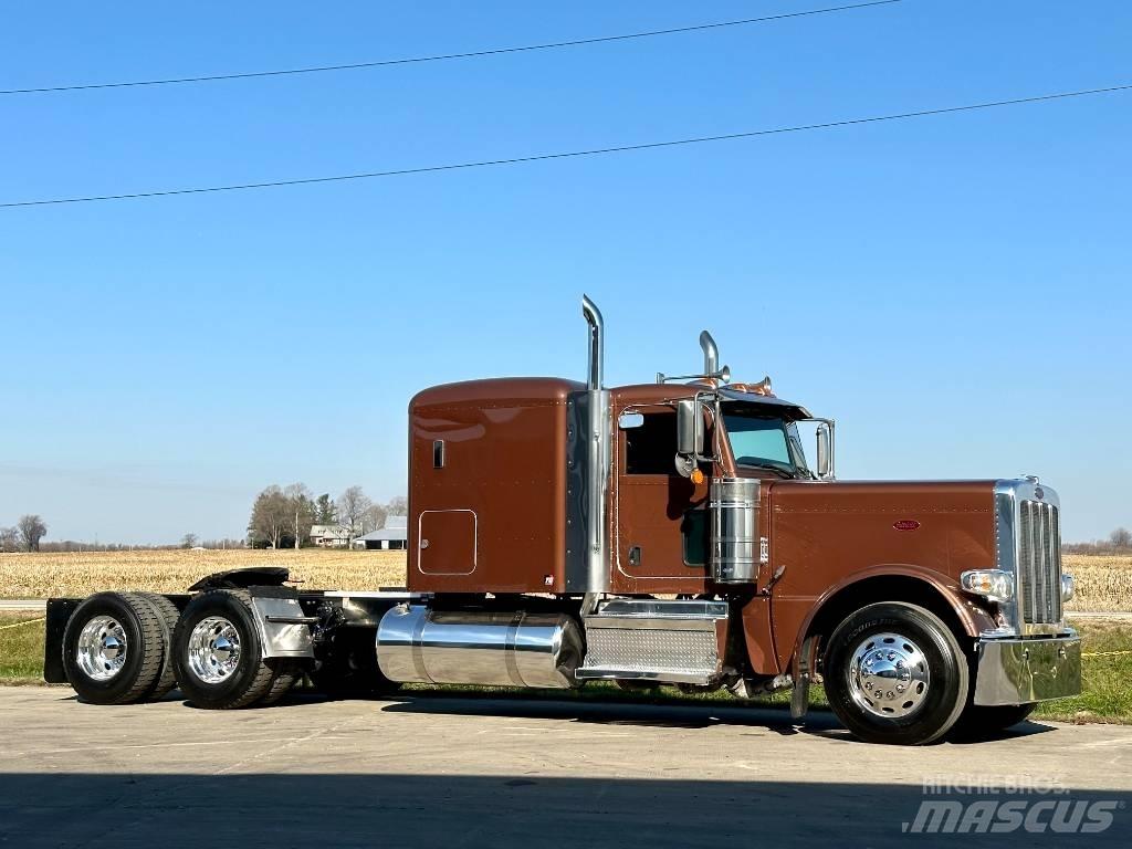 Peterbilt 389 Тягачі
