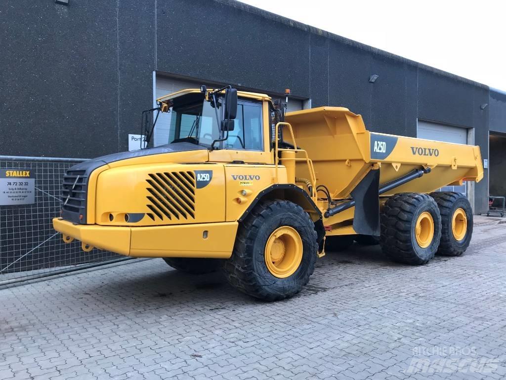 Volvo A25D Міні самоскиди