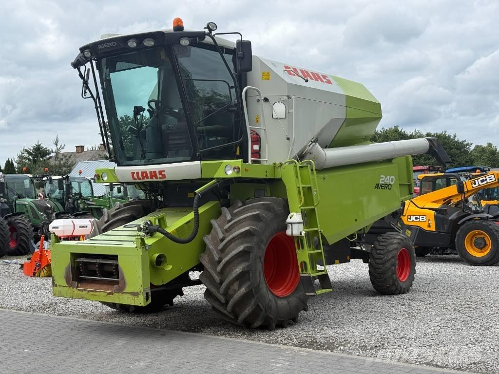 Claas Avero 240 Зернозбиральні комбайни