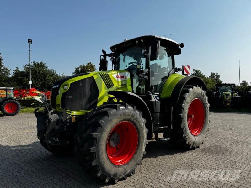 CLAAS AXION 810 Трактори