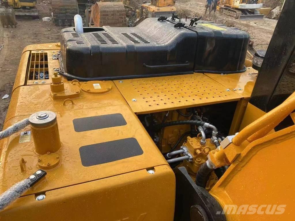 Sany SY 215 C Гусеничні екскаватори