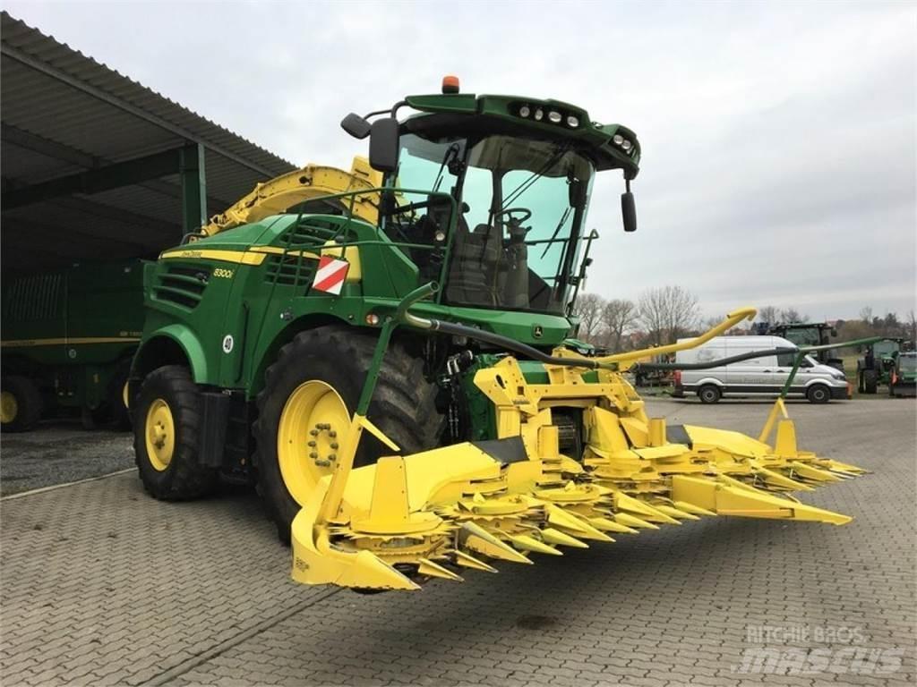 John Deere 8300i Кормозбиральні комбайни
