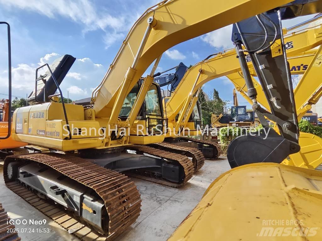 Komatsu 200-8 Гусеничні екскаватори