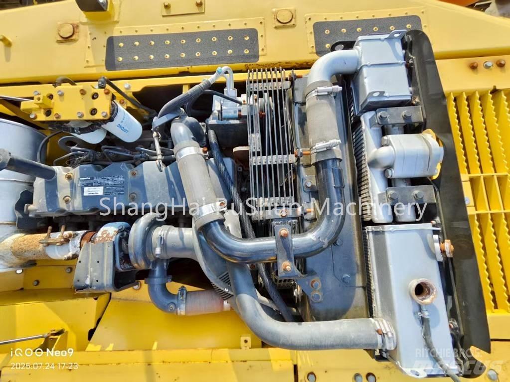 Komatsu 200-8 Гусеничні екскаватори