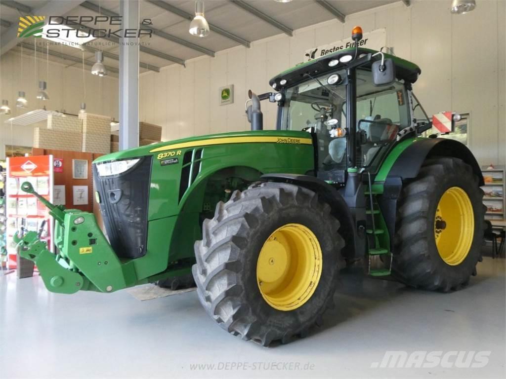 John Deere 8370R Трактори