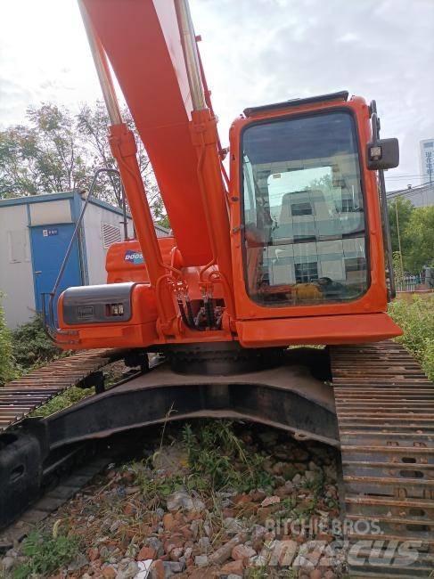 Doosan DX 300 Гусеничні екскаватори