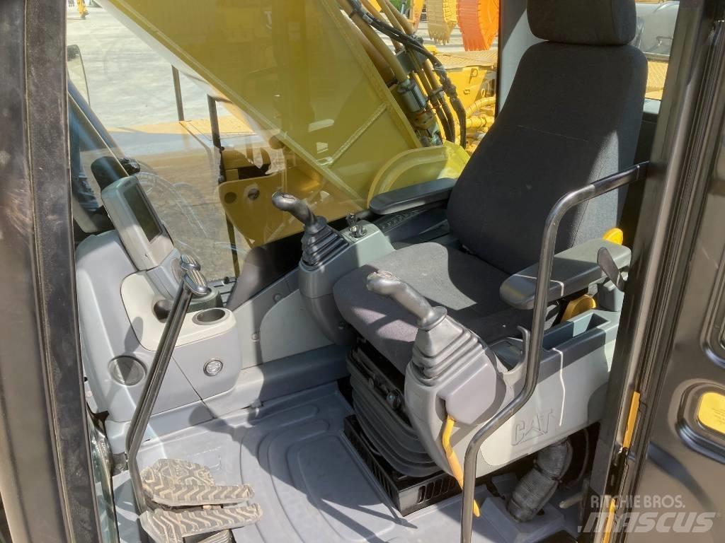 CAT 330 D L Гусеничні екскаватори