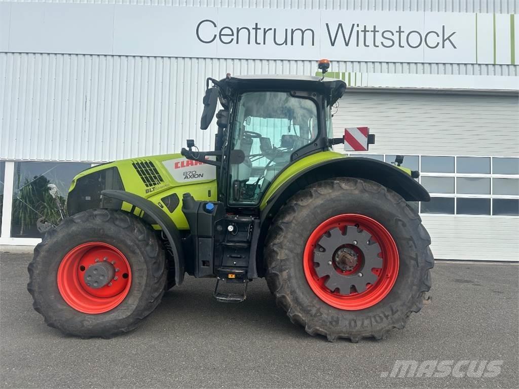 CLAAS Axion 870 Трактори