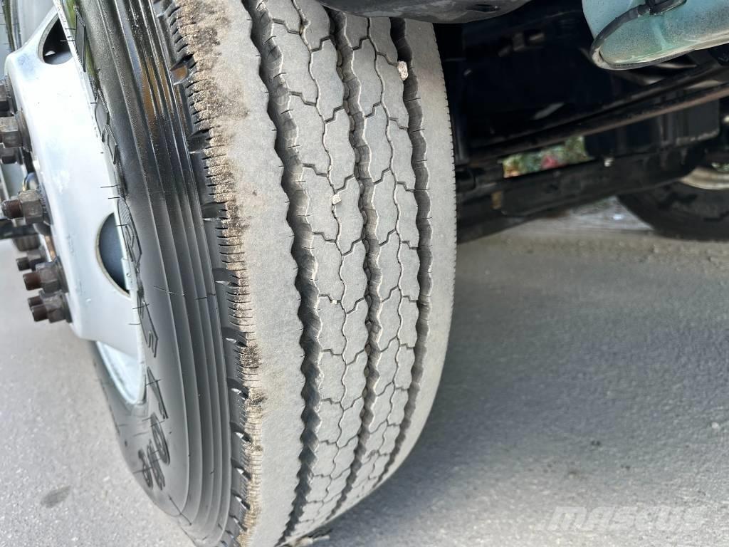 International 4300 Комбі/Вакуумні вантажівки