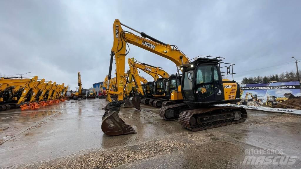 JCB JS 130 LC Гусеничні екскаватори