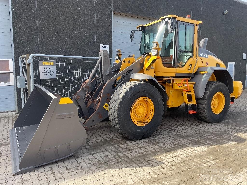 Volvo L90H Фронтальні навантажувачі
