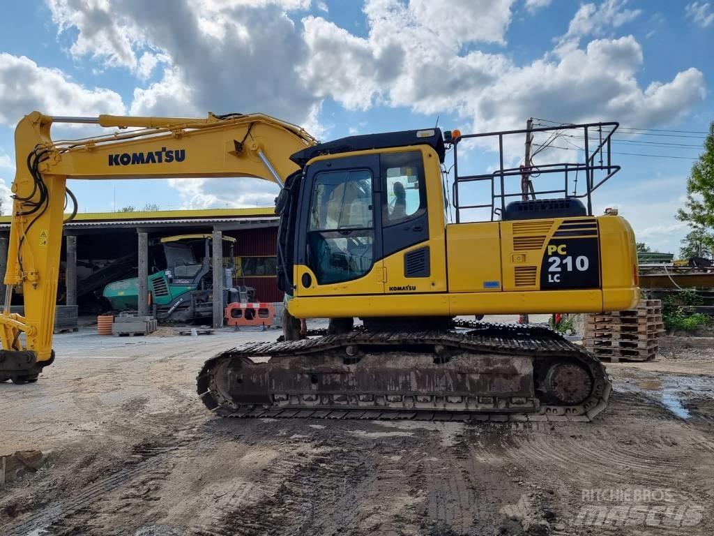 Komatsu PC 210-8 Гусеничні екскаватори