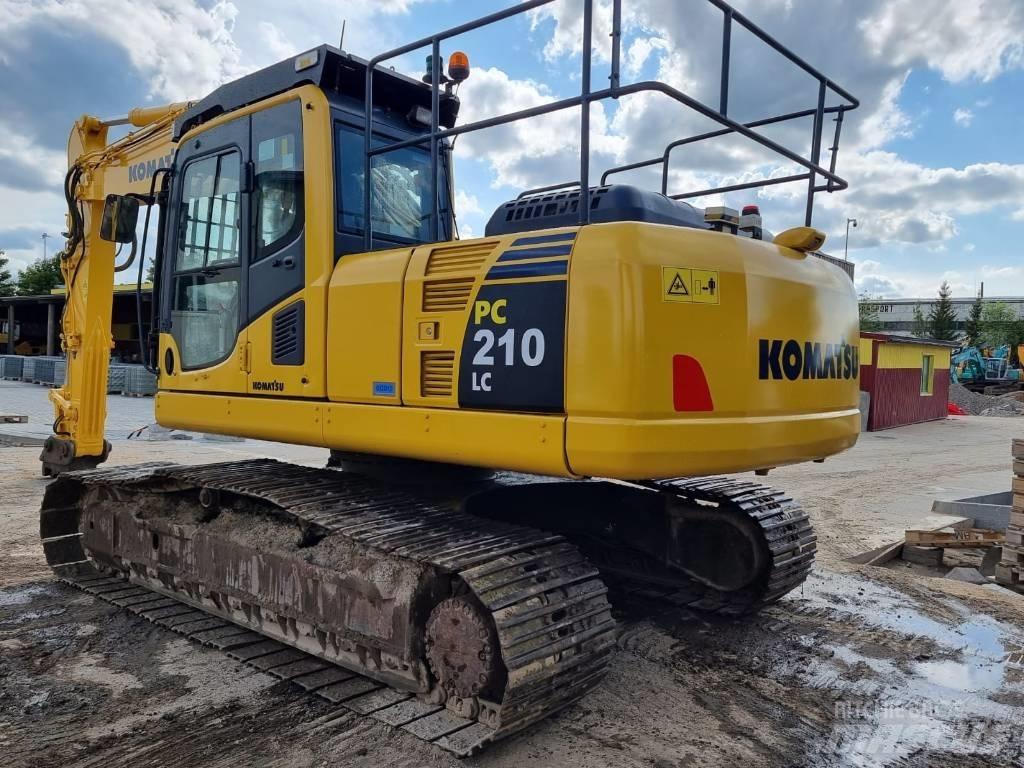 Komatsu PC 210-8 Гусеничні екскаватори