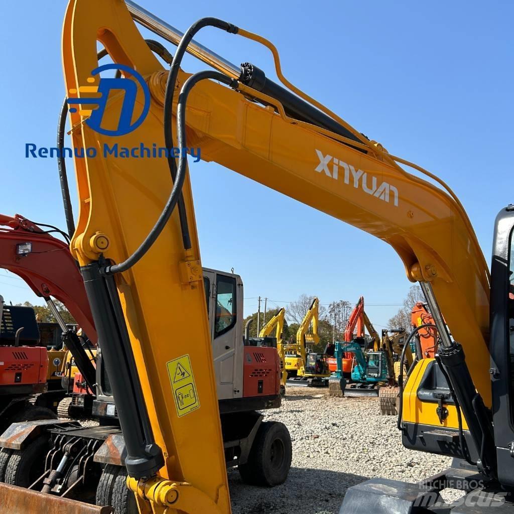 Xinyuan C75W Колісні екскаватори