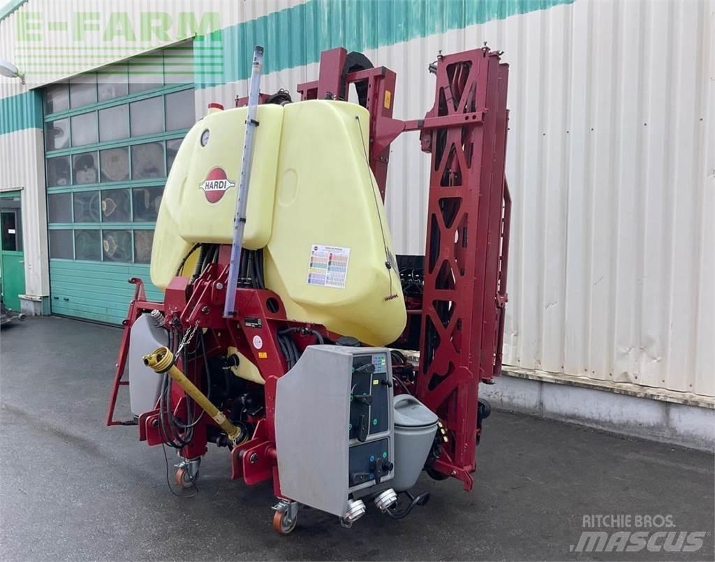 Hardi MEGA 1200 Причіпні обприскувачі