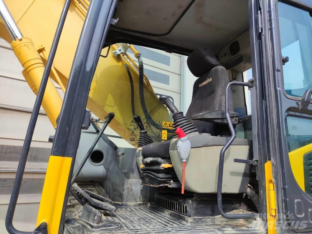 Komatsu PC 210 NLC-8 Гусеничні екскаватори